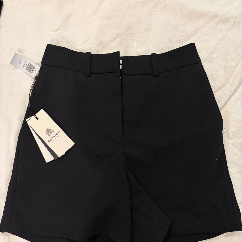 Aritzia Black Women's Agency 5” shorts